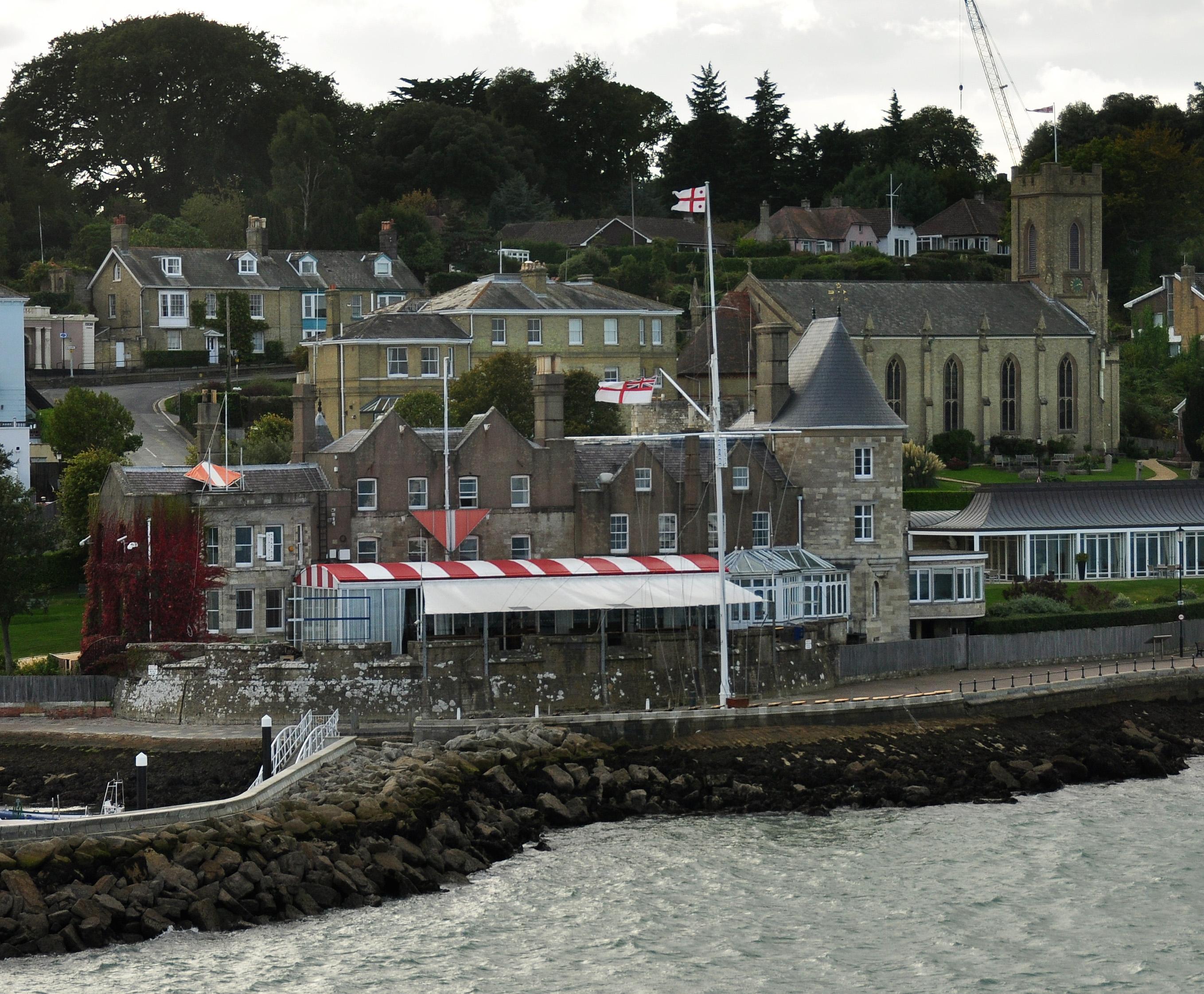 Cowes Castle